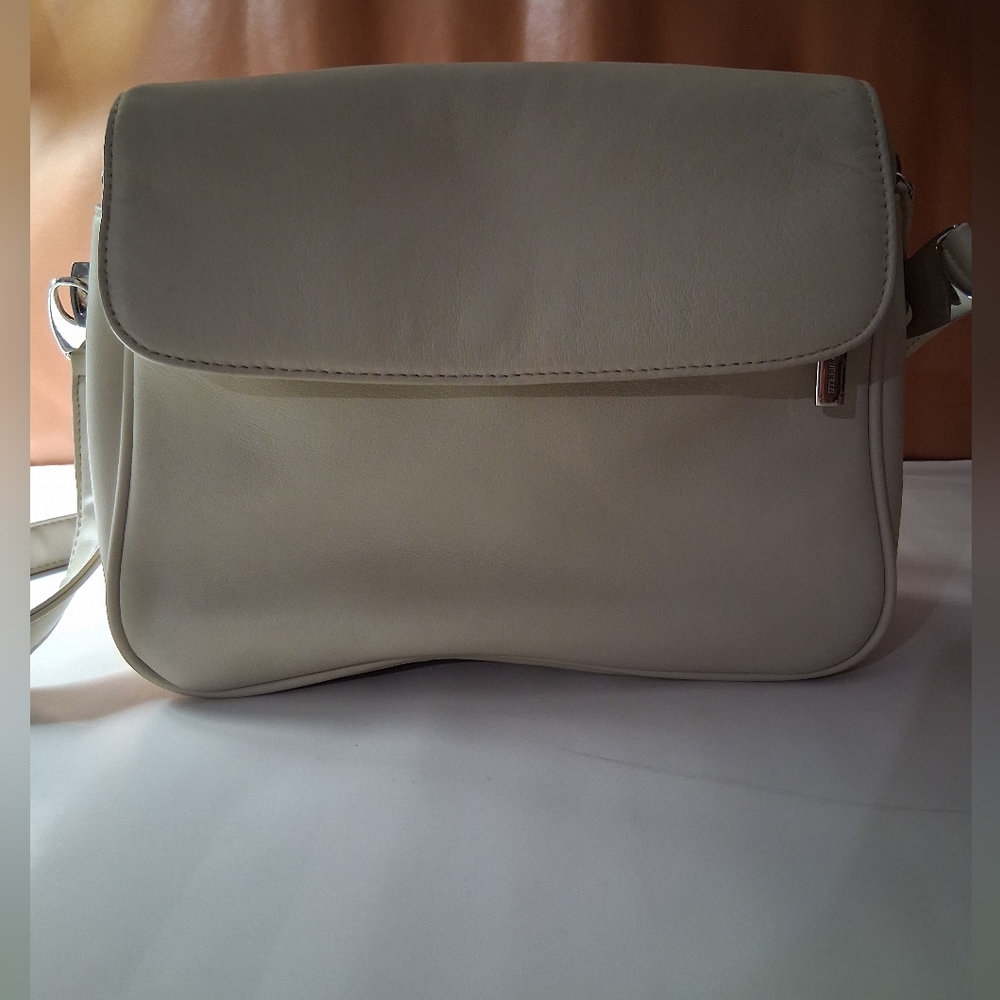 Aurielle Elegant Cream Shoulder Bag With Organization And Card Holder Built In
